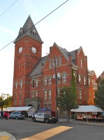 http://dbpedia.org/resource/Carbondale_City_Hall_and_Courthouse